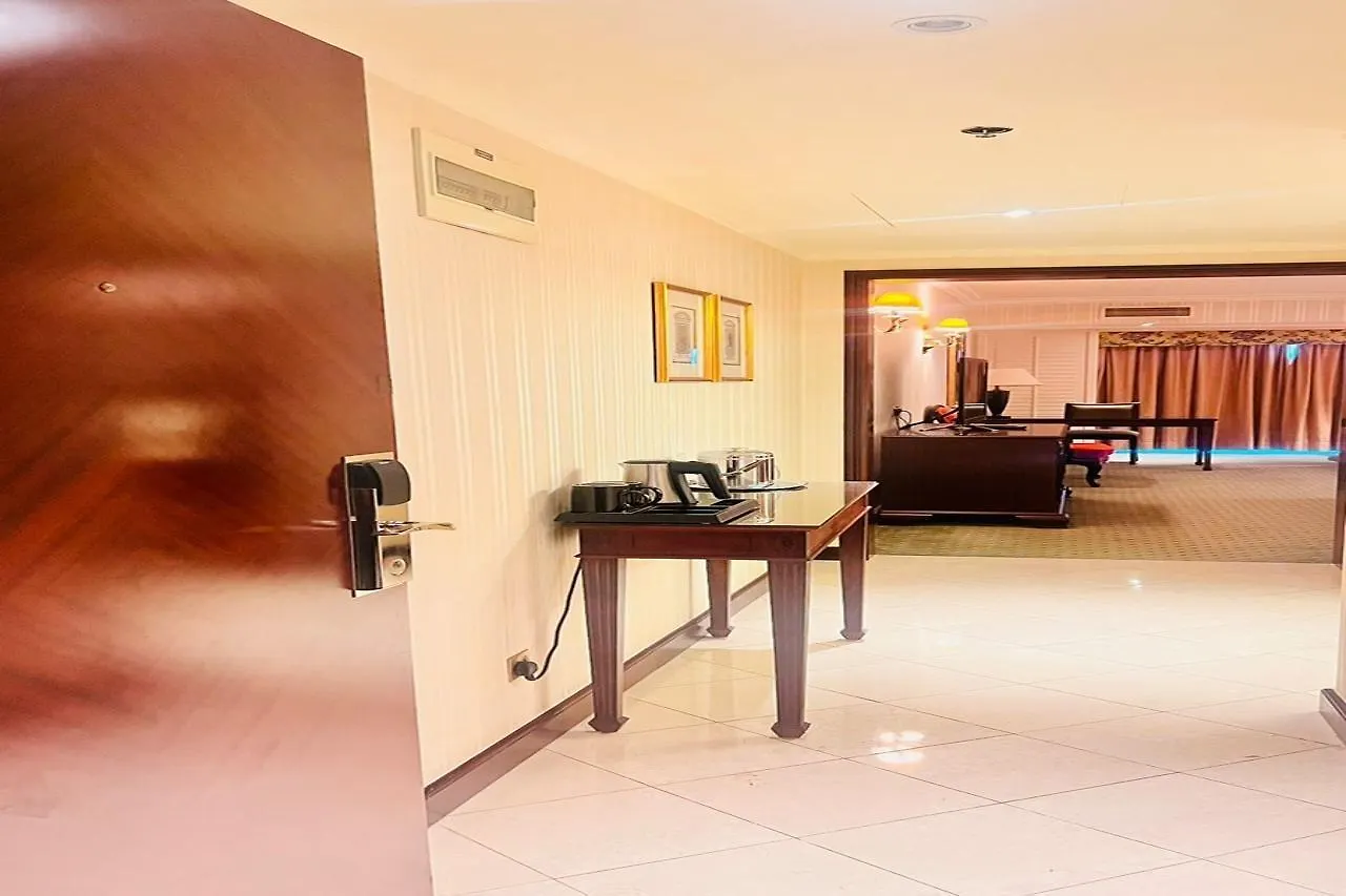The Bristol Hotel By Royal Orchid Hotel Management Dubaj