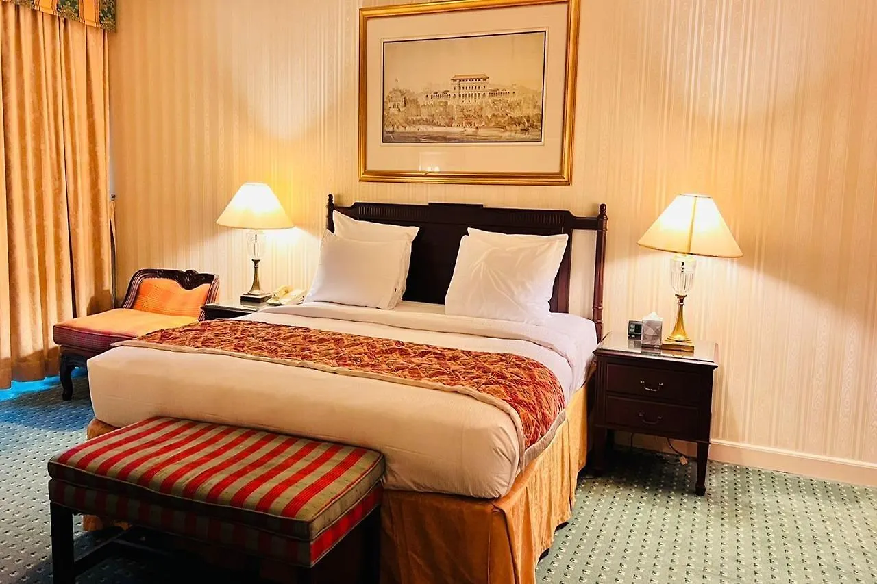 The Bristol Hotel By Royal Orchid Hotel Management Dubaj 4*,  Spojené arabské emiráty
