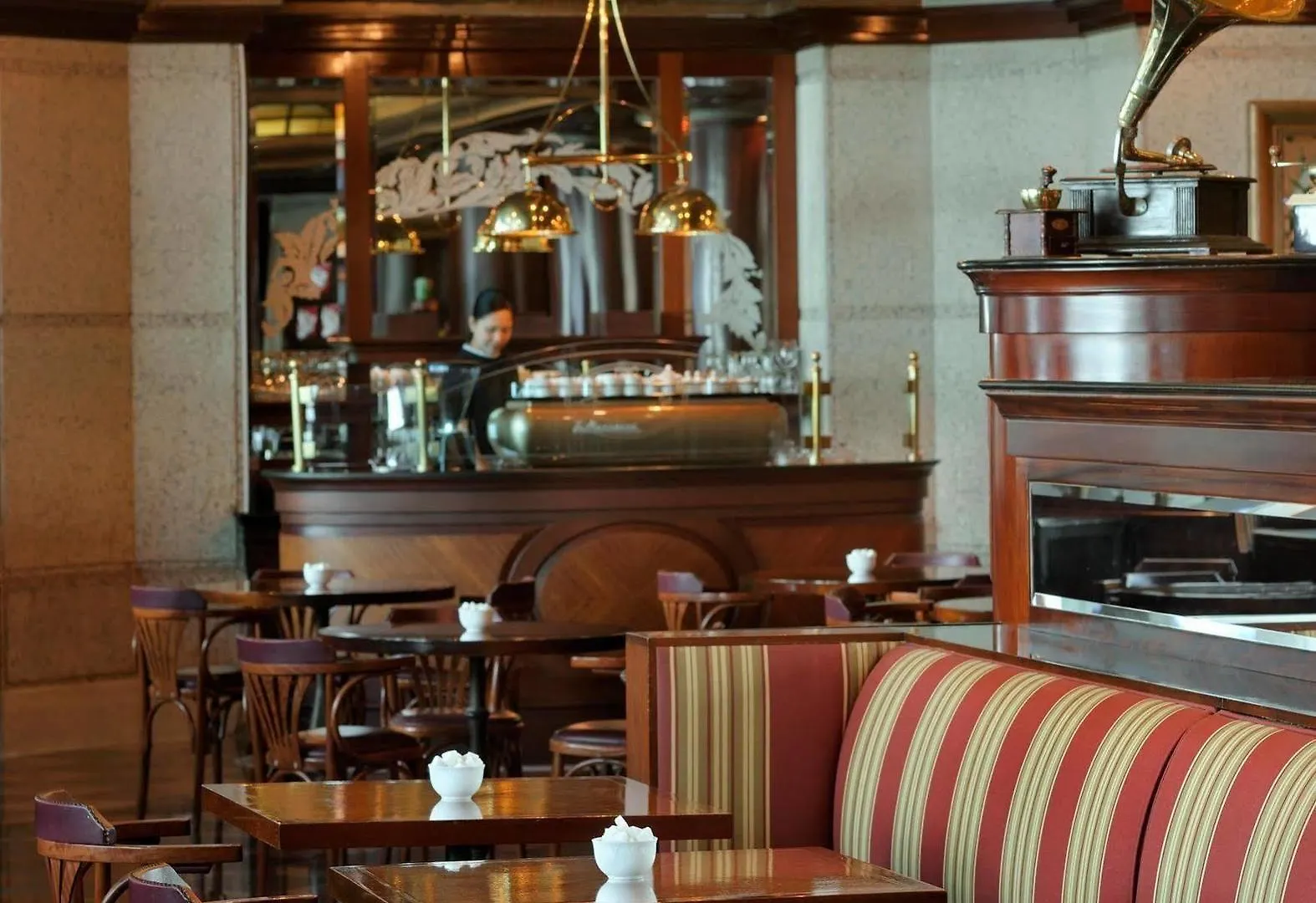 The Bristol Hotel Дубай 4*,  ОАЭ