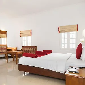 The Avenue Center Hotel Kochi