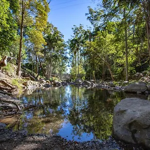 Cedar Creek Resort Mount Tamborine